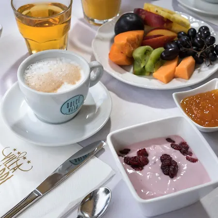 Hotel Capri 4*
