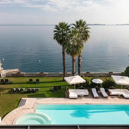 Hotel Capri 4*