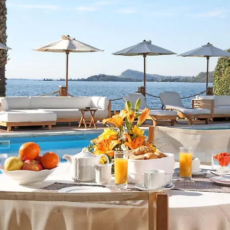 Capri Hotel 4*