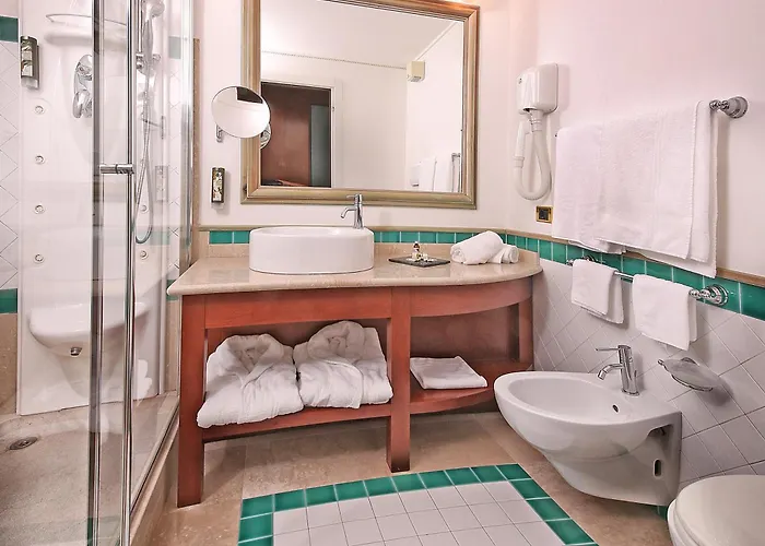 Capri 4*