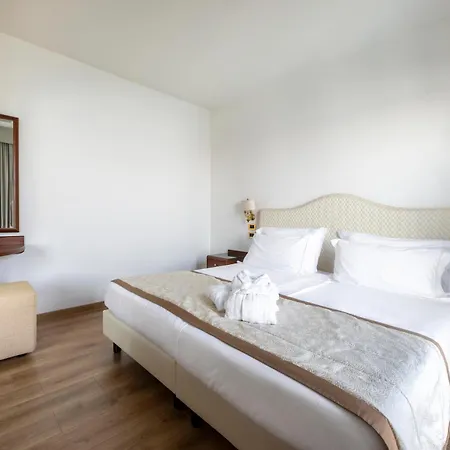 Capri 4* Gardone Riviera