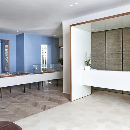 Capri Hotel Gardone Riviera