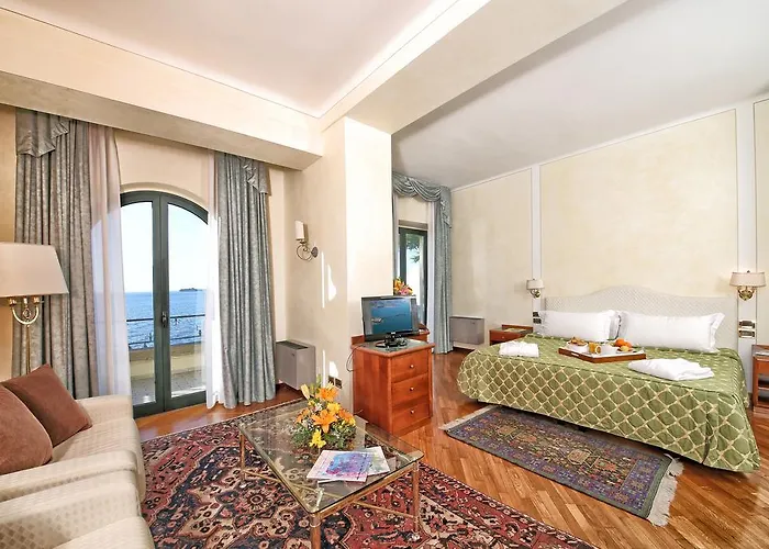 מלון Capri גרדונה ריביירה