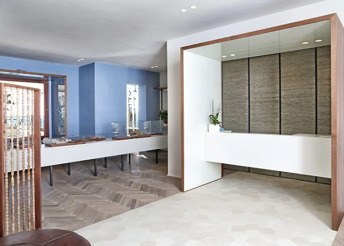 Capri מלון גרדונה ריביירה